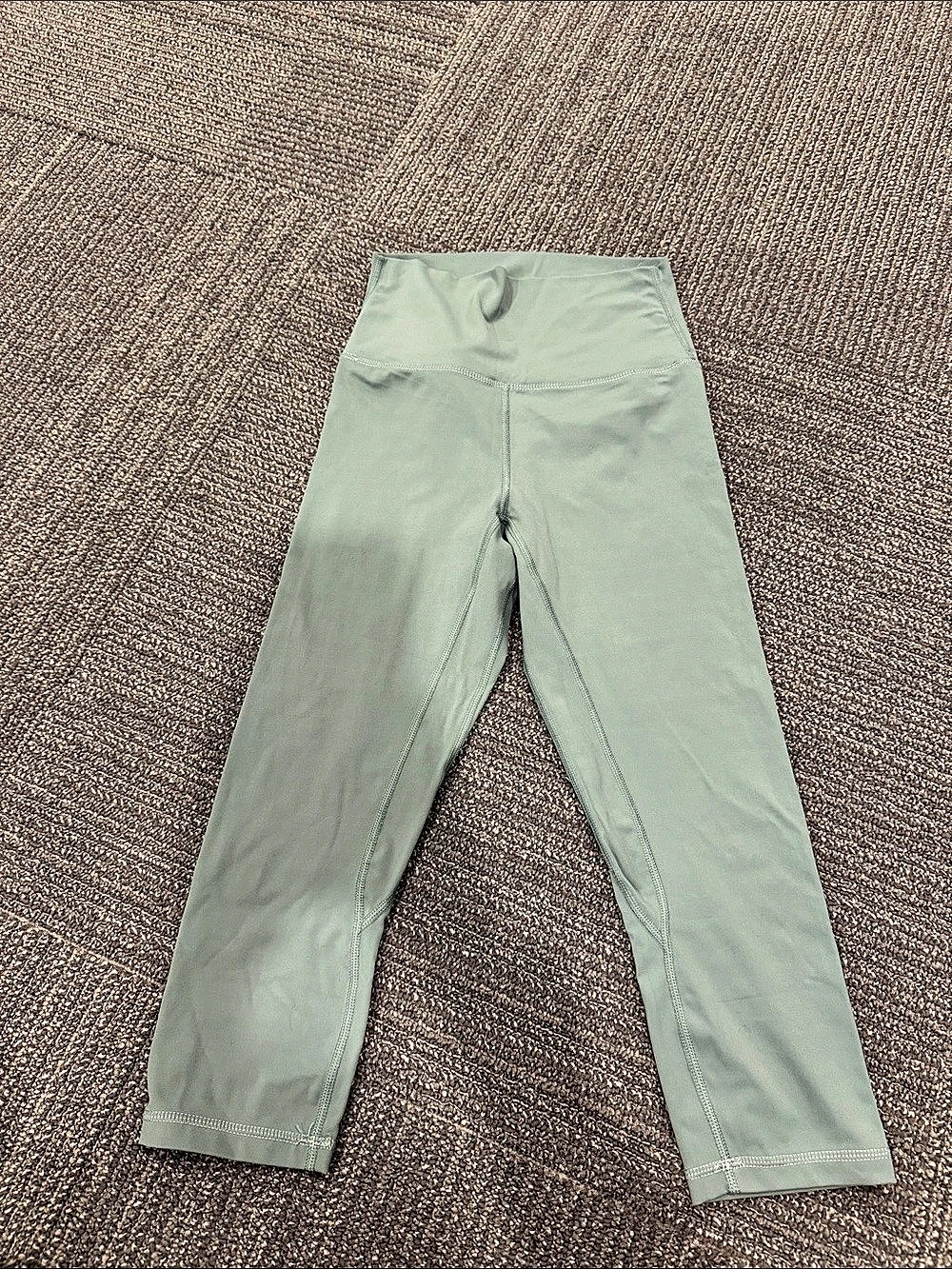 High-Rise Crop 21" Green Leggings